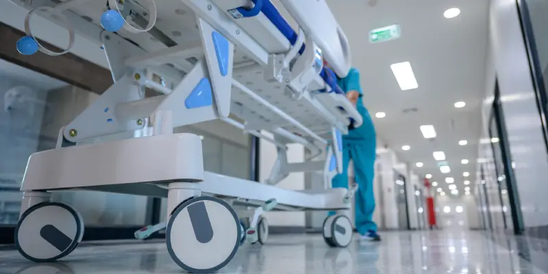 Transporte intra-hospitalar de pacientes: atuação do enfermeiro