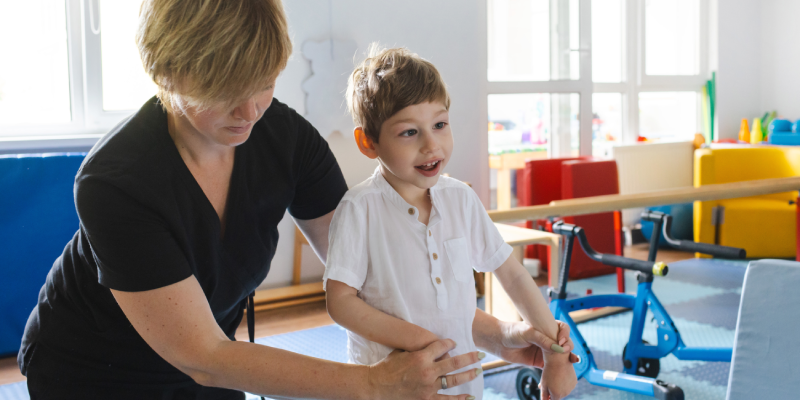 Crianças com deficiência: acompanhamento e atenção às vulnerabilidades  