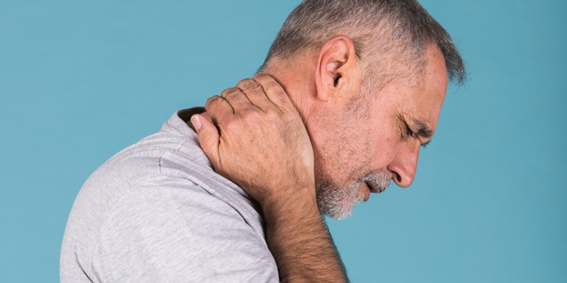 Técnicas de terapia manual no tratamento da cervicalgia crônica