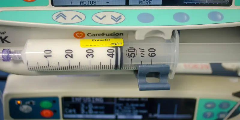 Sedação paliativa em pacientes terminais: critérios, protocolos e implicações éticas